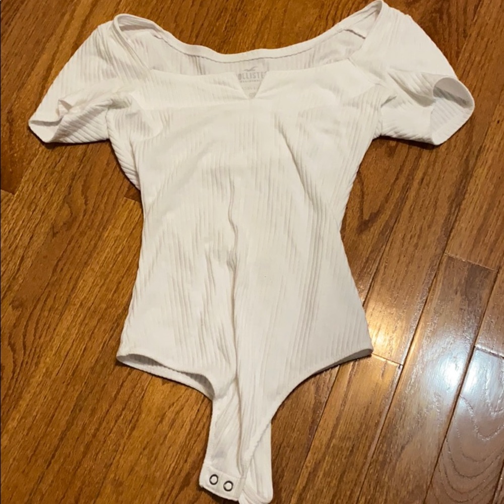 HOLLISTER SQUARE NECK WHITE BODYSUIT